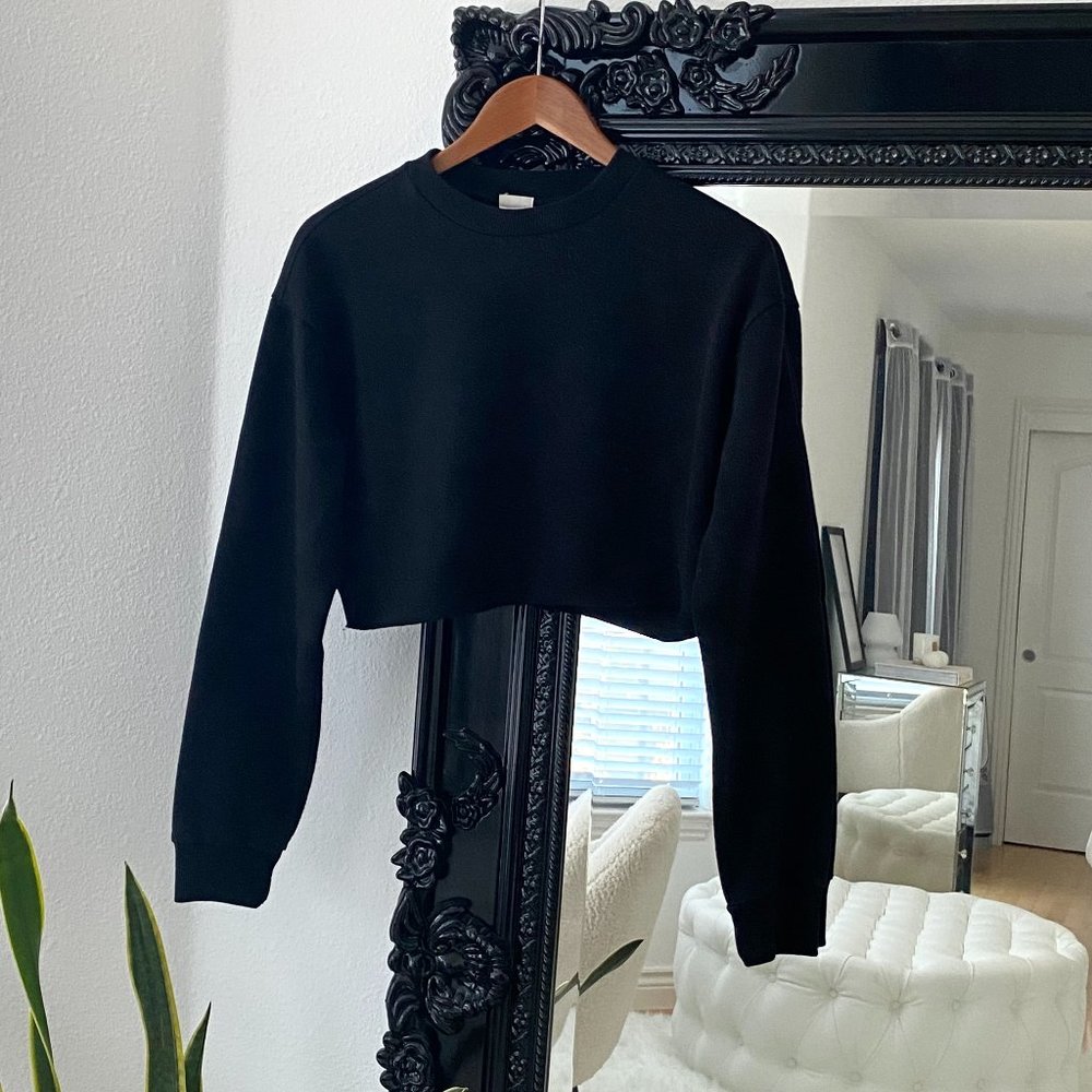 Ardene | Women's Black Custom Cropped Crewneck Sweatshirt